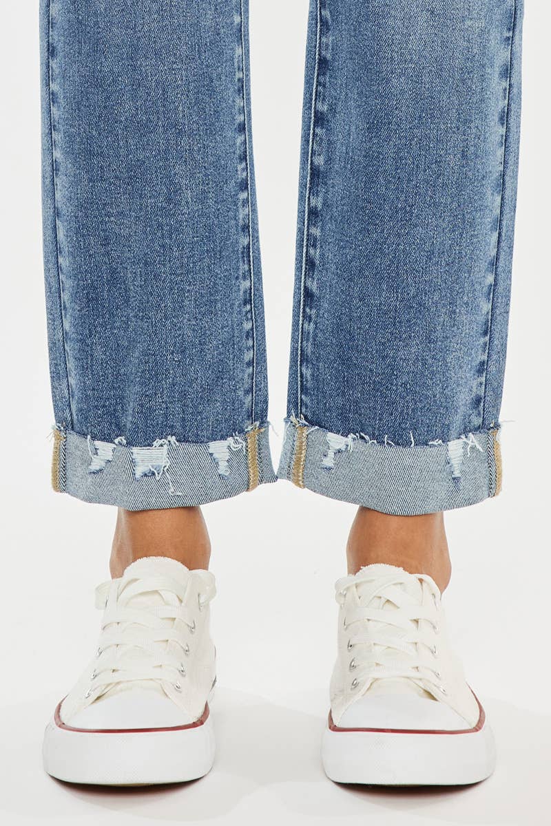 KAN CAN HIGH RISE SLIM STRAIGHT JEANS