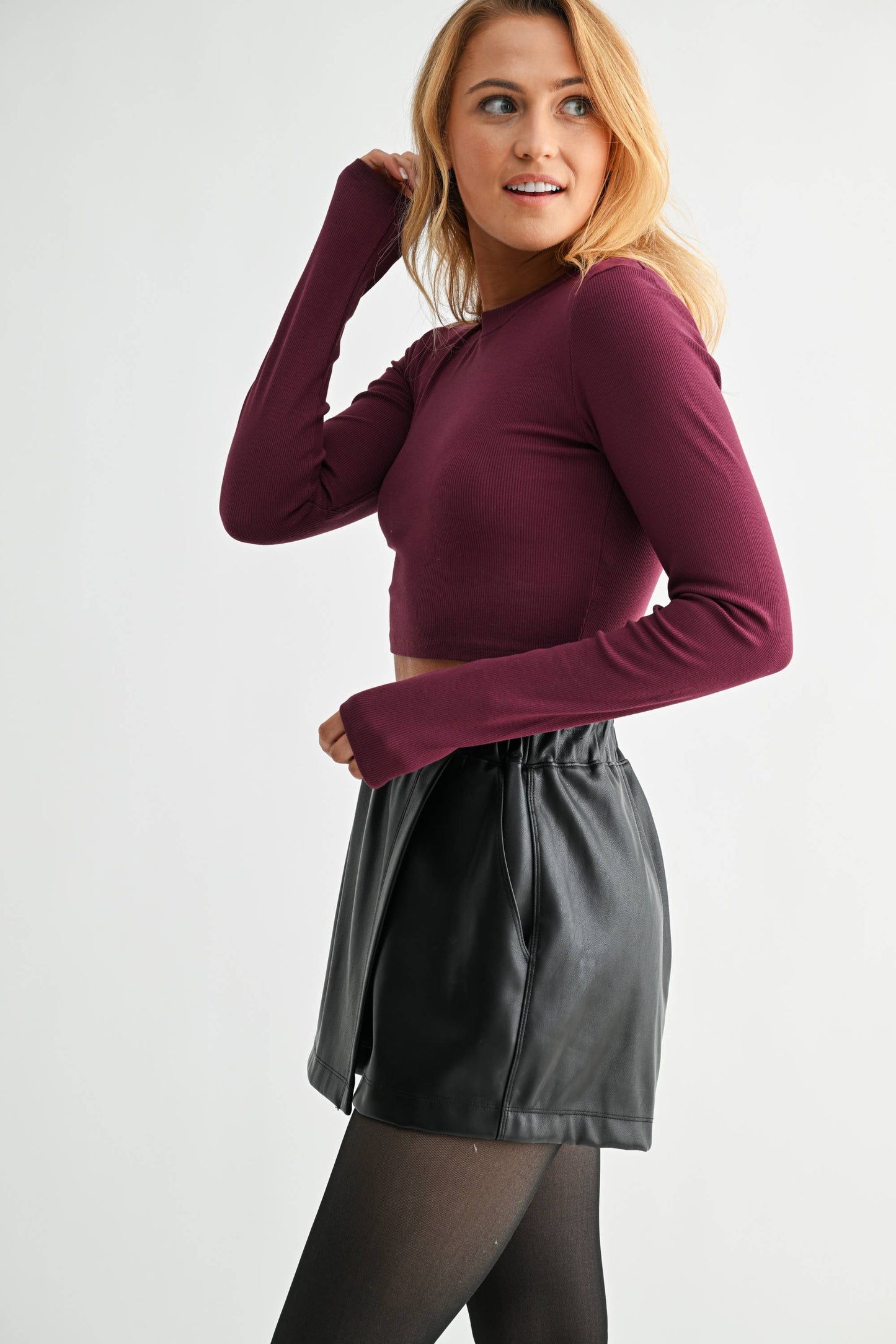 Essential Micro-Ribbed Long-Sleeved Cropped Athleisure Top