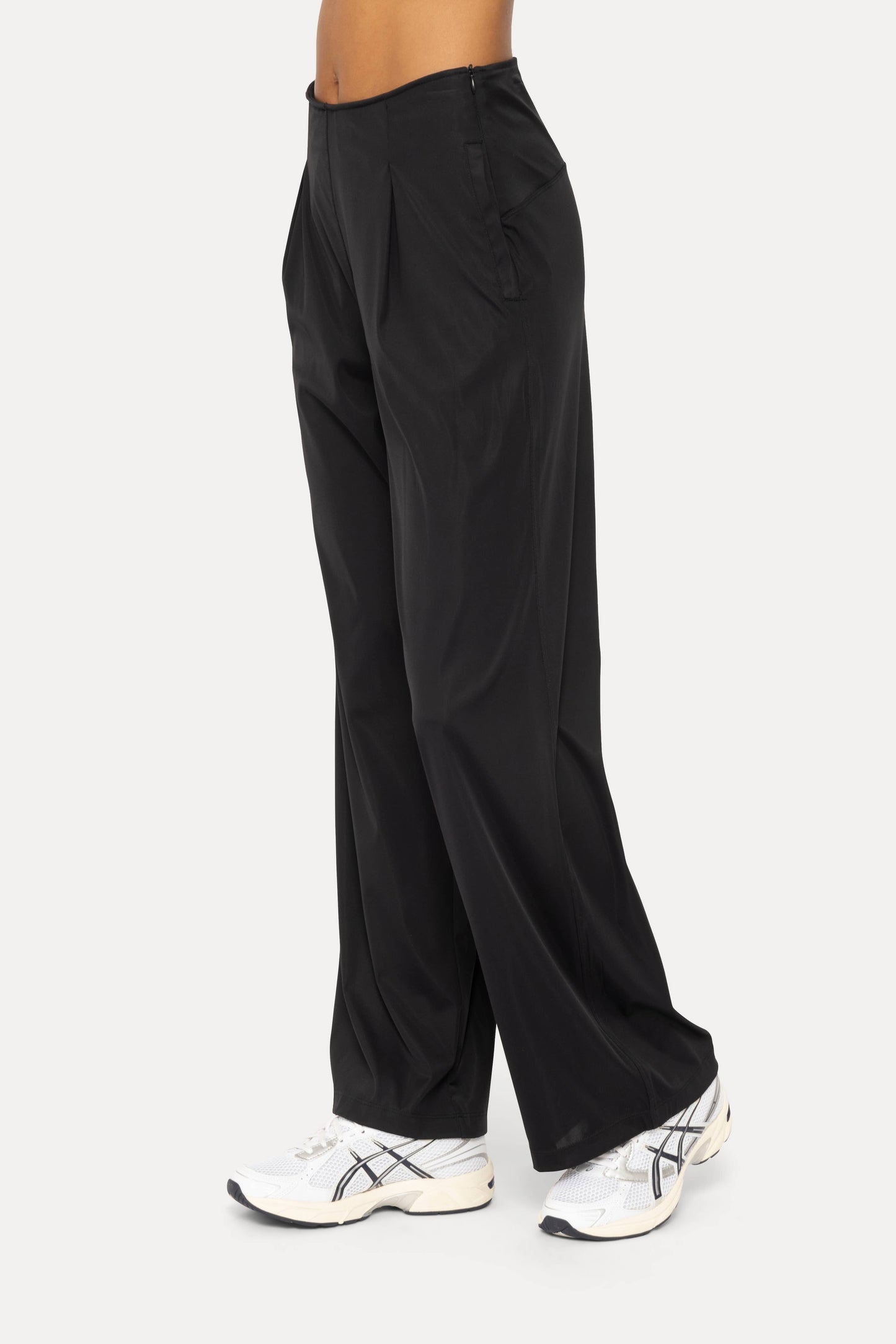 Flexflow Plated Front Wide Leg Pants