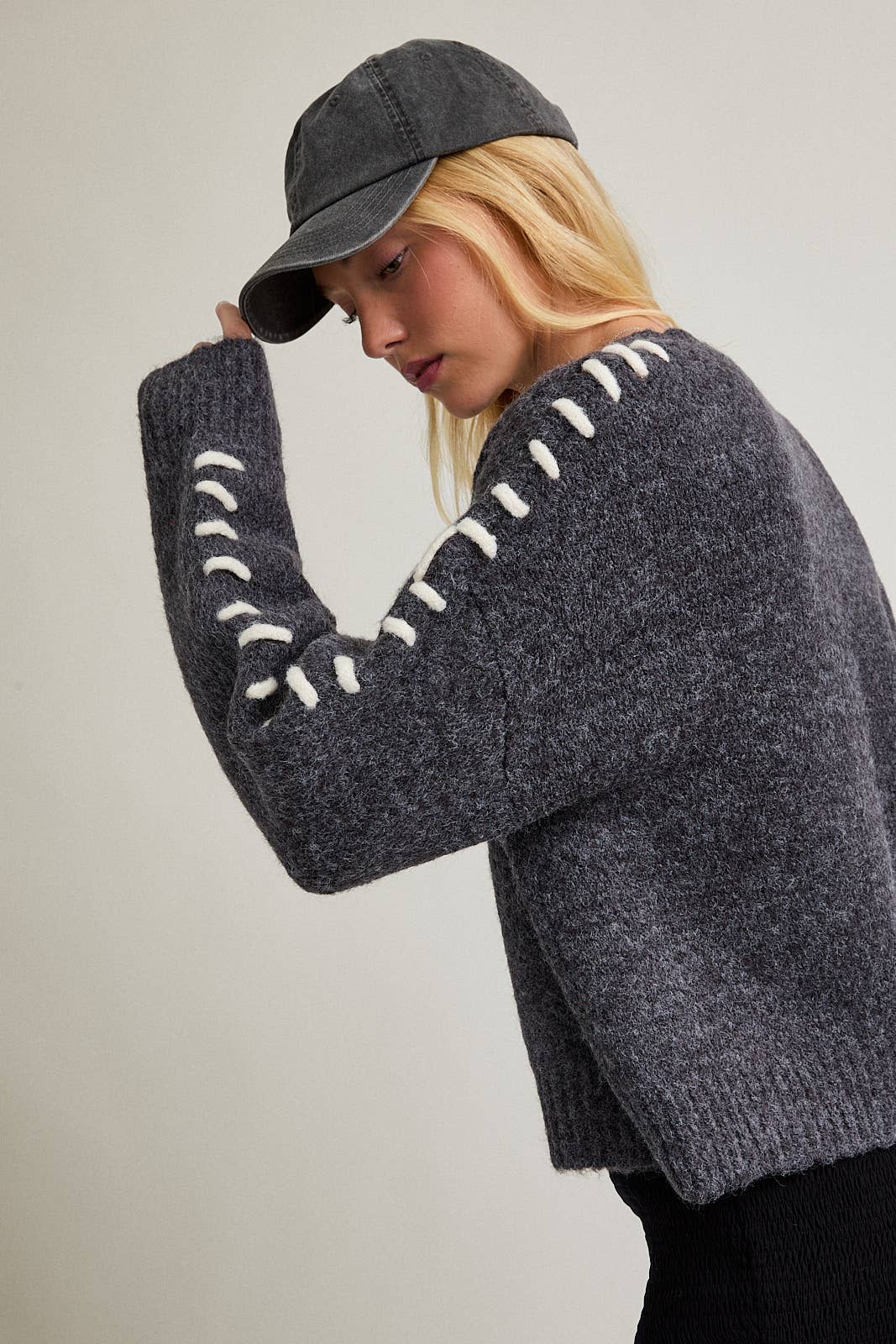 STITCH DETAIL SWEATER TOP