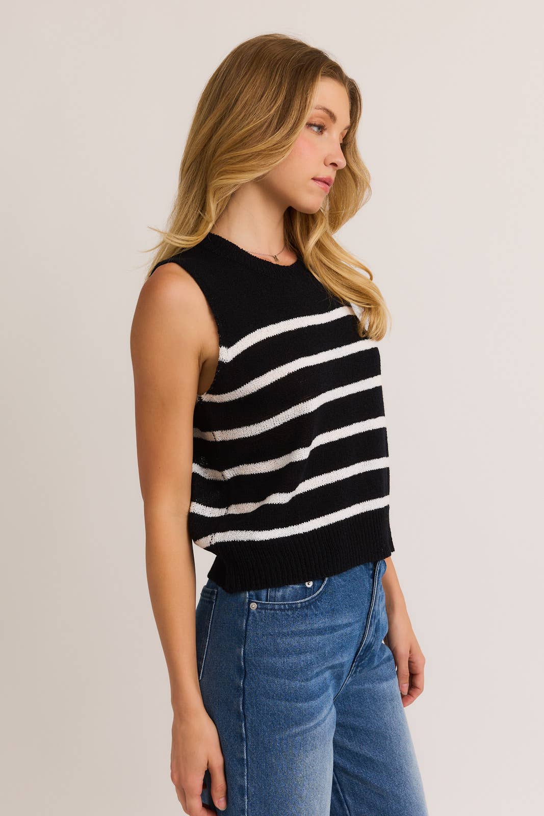 Sleeveless Sweater Top