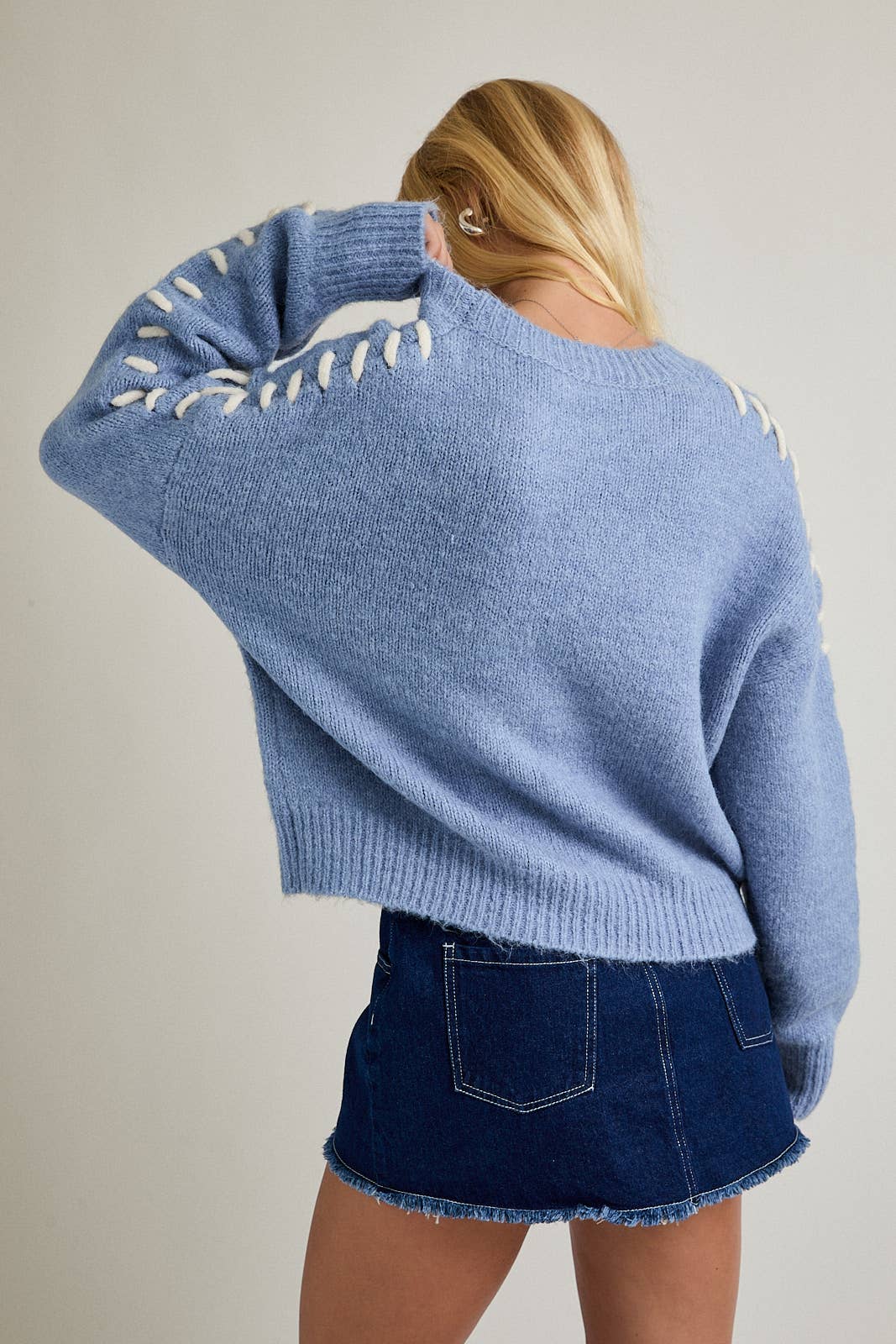 STITCH DETAIL SWEATER TOP