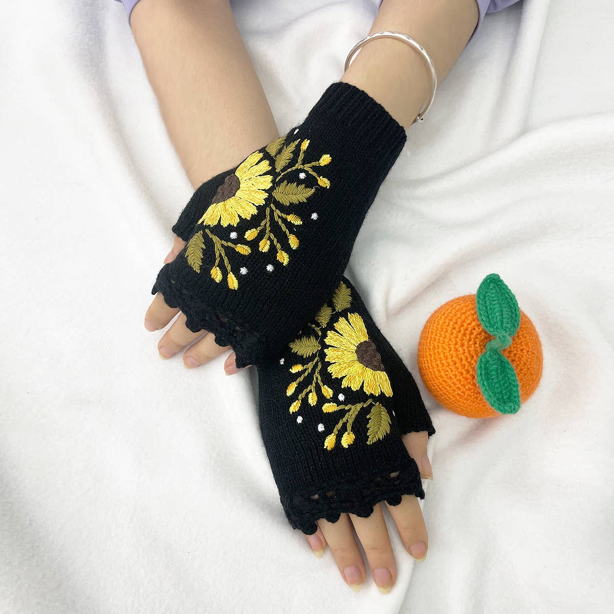 Vintage Sunflower Embroidered Mittens