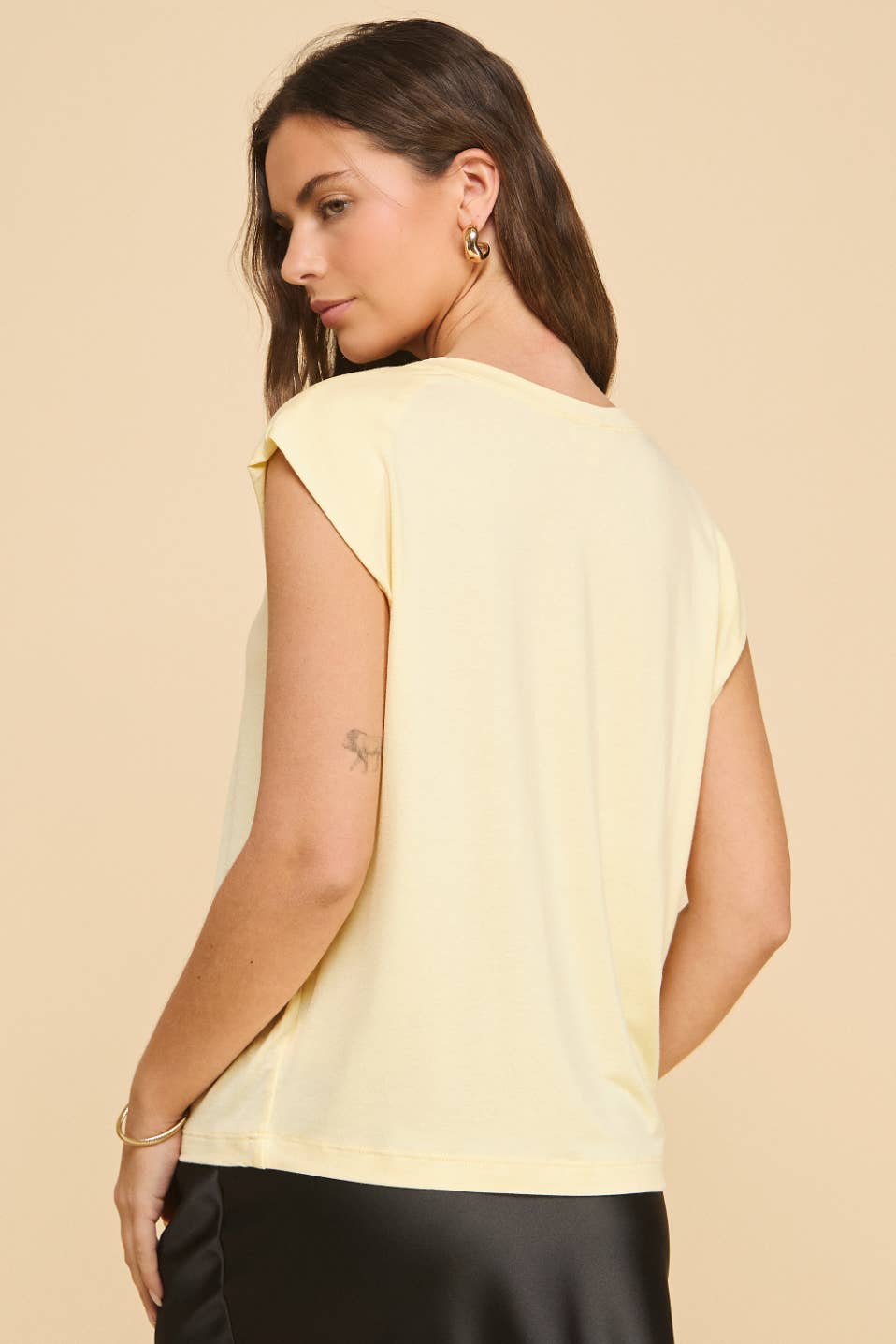 Blossom Basic Muscle Tee Yellow